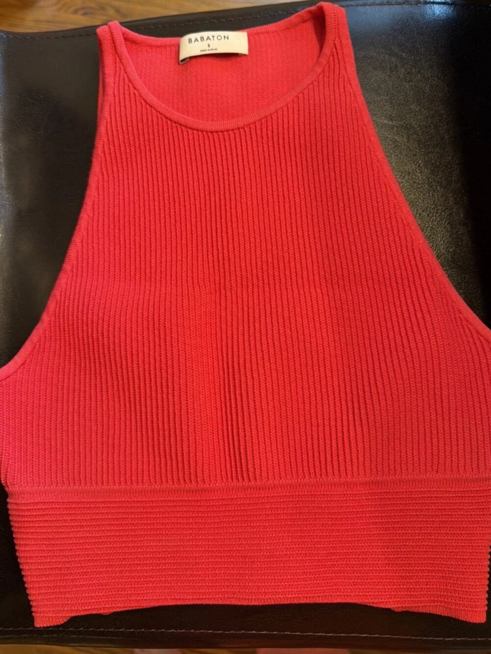 Babaton Aritzia crop top pink/red